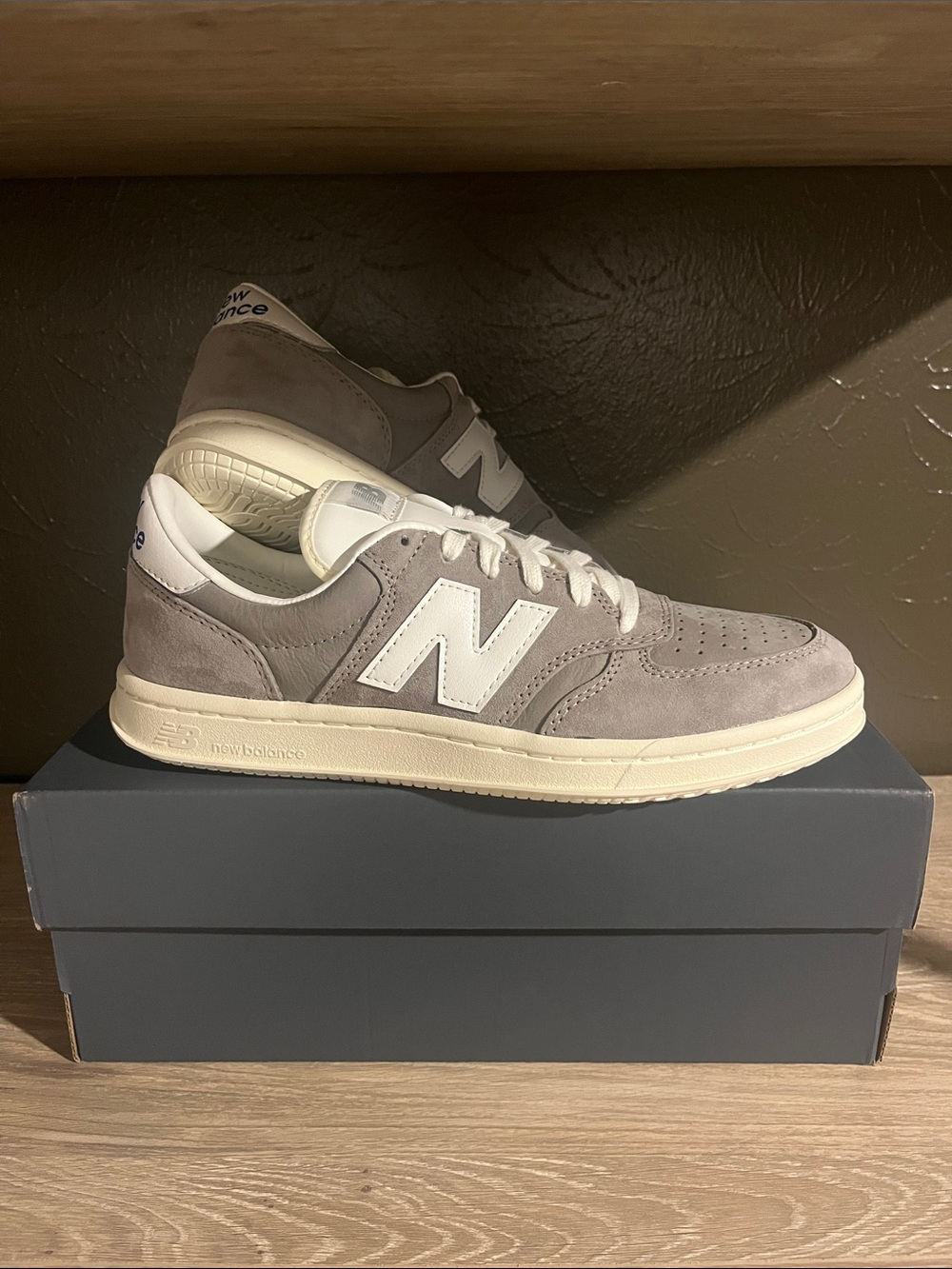 Men’s Size 8 New Balance T500 shoes - Arid Stone/Sea Salt/Angora Colorway